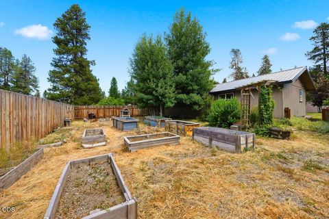 Tiny photo for 16025 Sunset Lane, La Pine, OR 97739 (MLS # 220225267)
