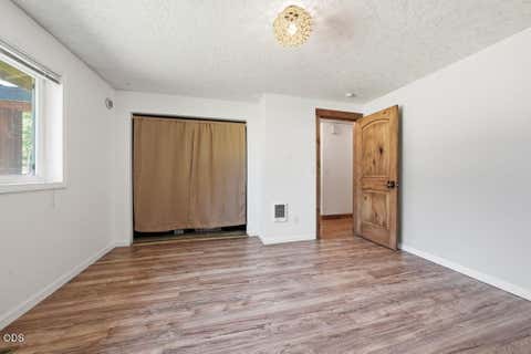Tiny photo for 16025 Sunset Lane, La Pine, OR 97739 (MLS # 220225267)