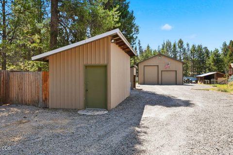 Tiny photo for 16025 Sunset Lane, La Pine, OR 97739 (MLS # 220225267)