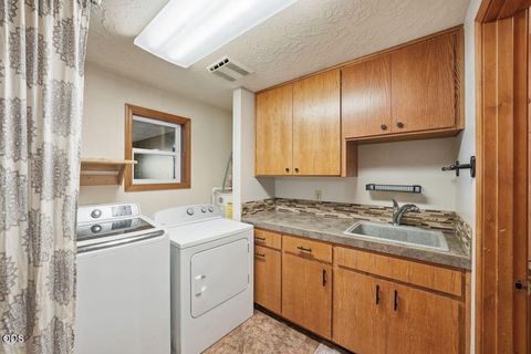 Tiny photo for 16025 Sunset Lane, La Pine, OR 97739 (MLS # 220225267)