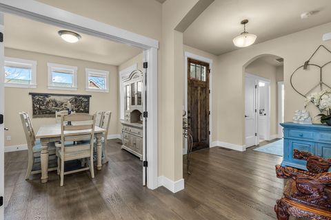 Tiny photo for 4201 SW 42nd Street, Redmond, OR 97756 (MLS # 220216840)