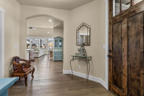 Tiny photo for 4201 SW 42nd Street, Redmond, OR 97756 (MLS # 220216840)