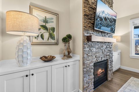 Tiny photo for 4201 SW 42nd Street, Redmond, OR 97756 (MLS # 220216840)