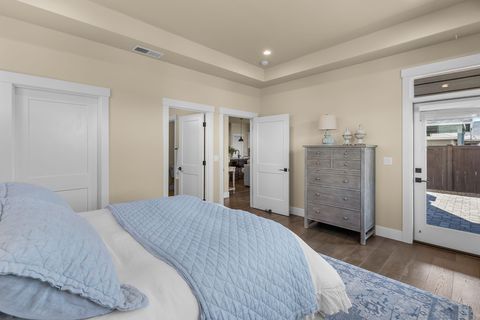 Tiny photo for 4201 SW 42nd Street, Redmond, OR 97756 (MLS # 220216840)