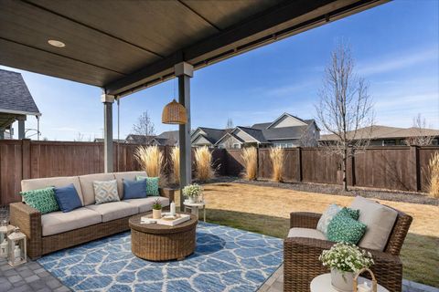 Tiny photo for 4201 SW 42nd Street, Redmond, OR 97756 (MLS # 220216840)