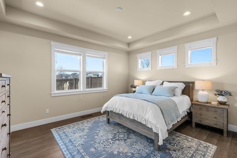 Tiny photo for 4201 SW 42nd Street, Redmond, OR 97756 (MLS # 220216840)