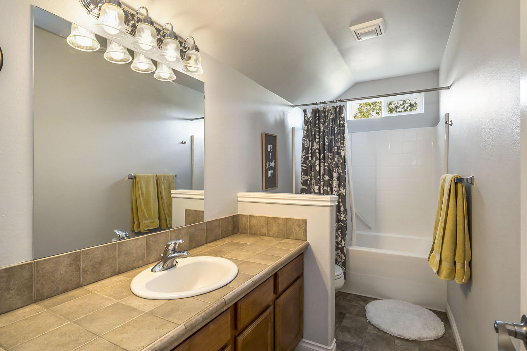 River Rim - Residential