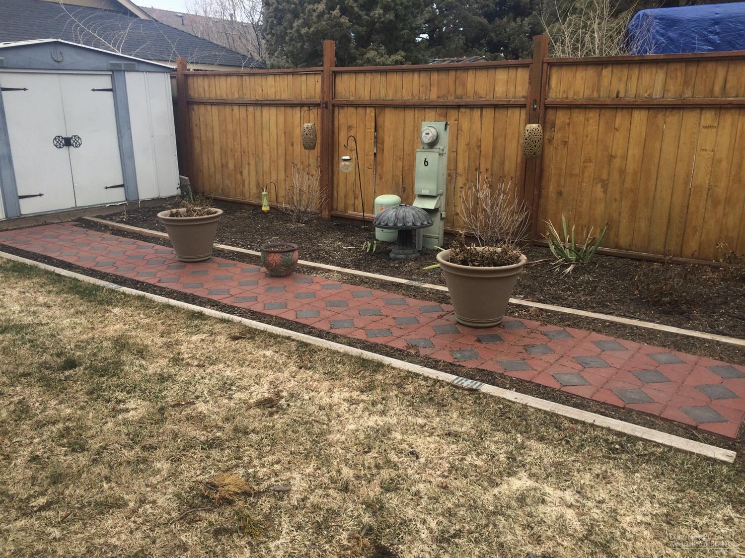 Rock Arbor Villa - Residential