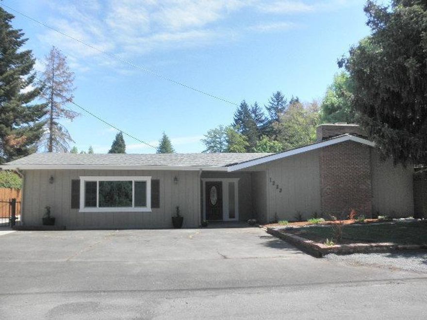 Sunshine fresh & beautiful. Smartly designed 3 bedroom, 2 bath home has 2308 square feet of visually pleasing touches throughout. Newly completed remodel adds to appeal of home. Sun pours through windows into the heart of the home. You'll love the spacious work area in the well planned kitchen complete with all new appliances. Living room designed to show your furnishings to best advantage. Master suite opens to back yard deck area perfect for relaxing as you enjoy lovely landscaping. This home has the WOW factor. Make your appointment to see today.