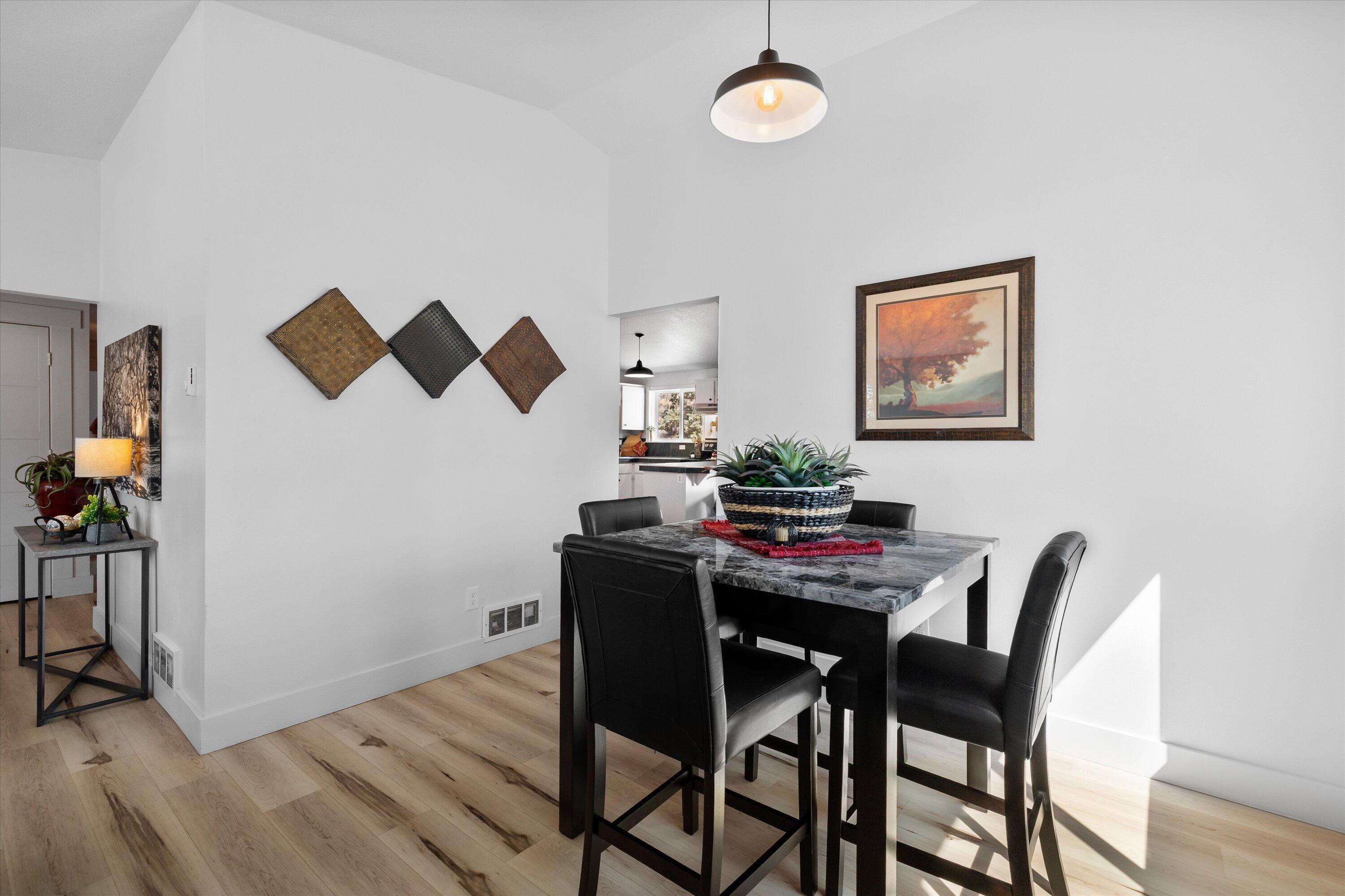 Bend Cascade View - Residential