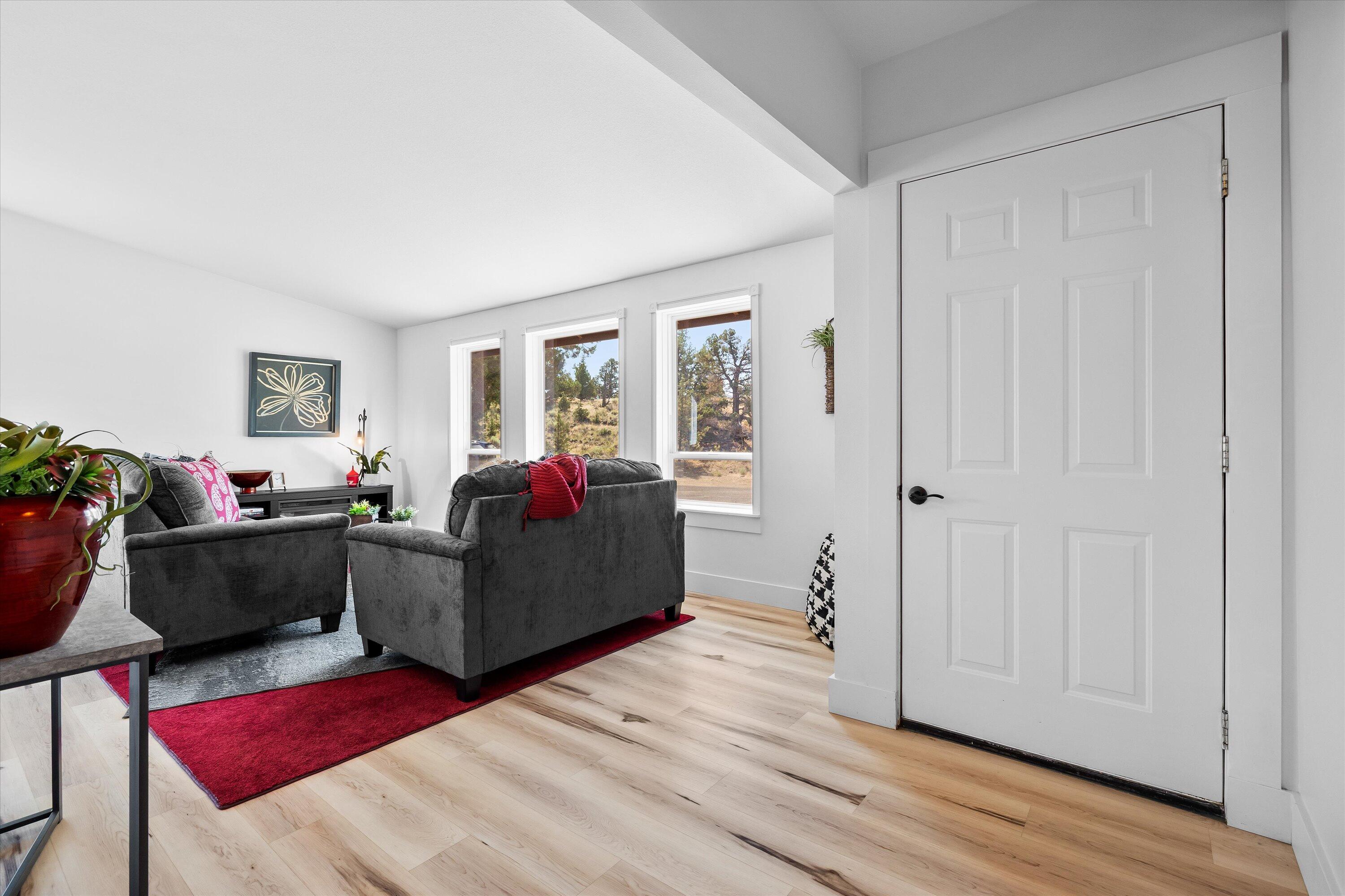 Bend Cascade View - Residential