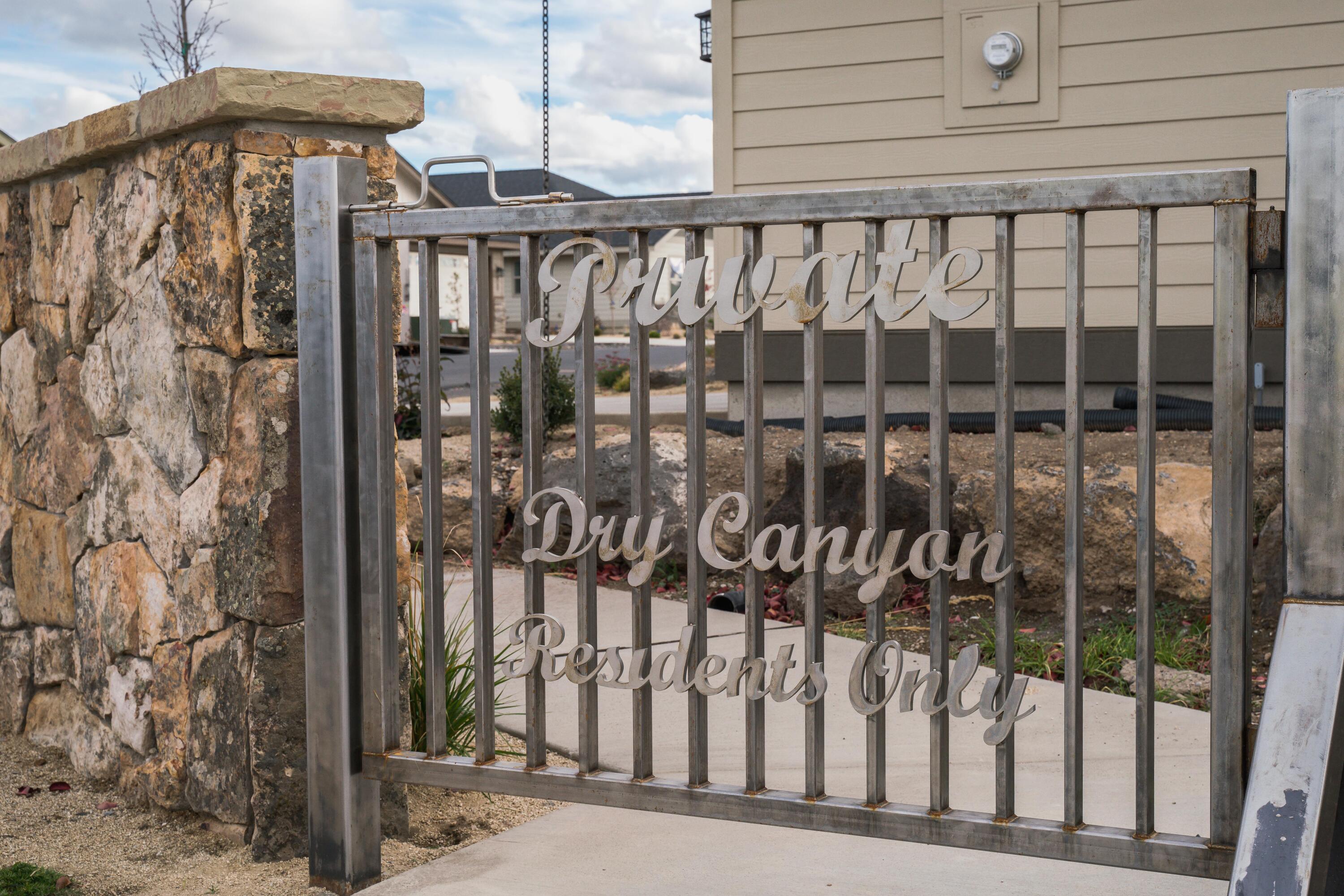 Dry Canyon - Residential