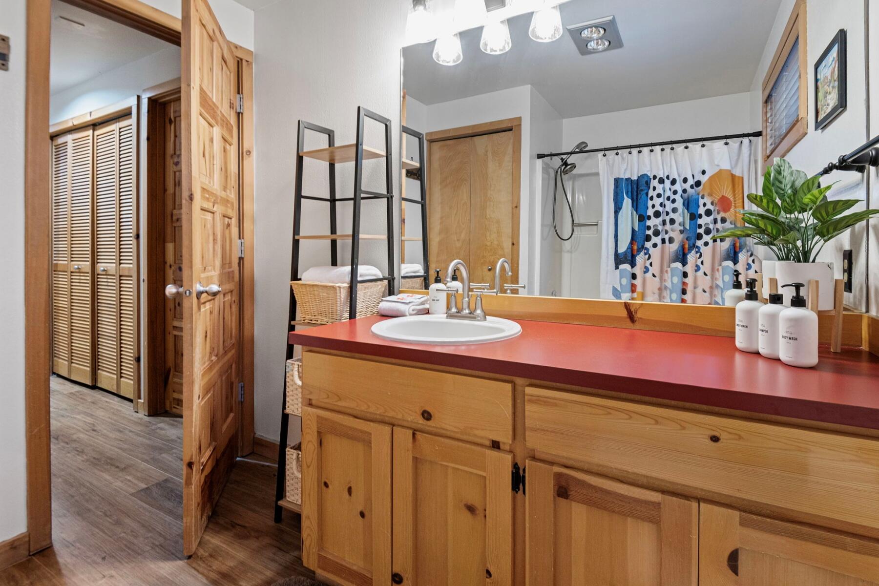 Circle 4 Ranch - Residential