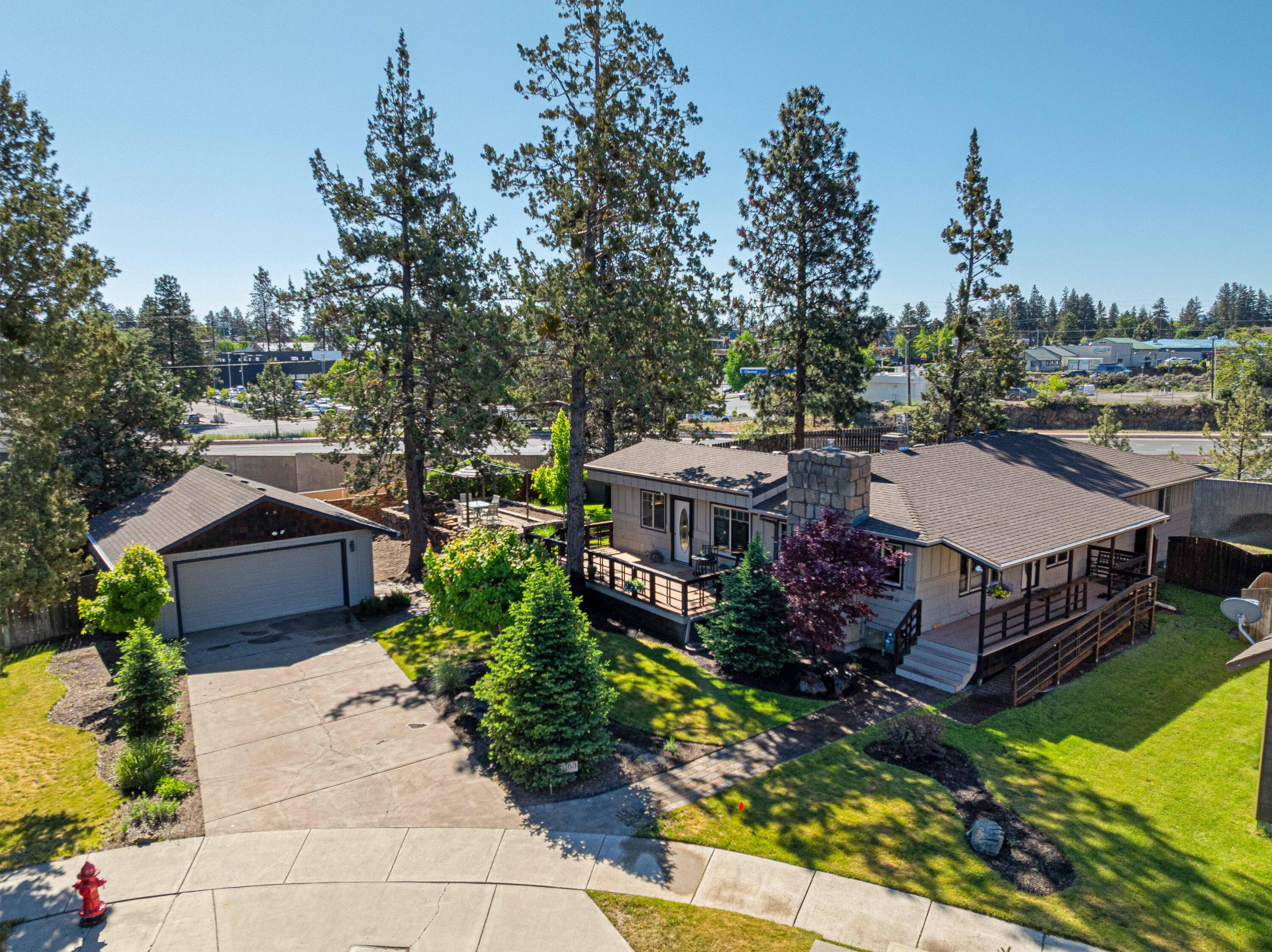 1063 SW Crosscut Court