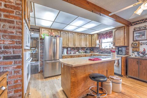 Tiny photo for 7305 SW Hwy 126, Powell Butte, OR 97753 (MLS # 220173117)