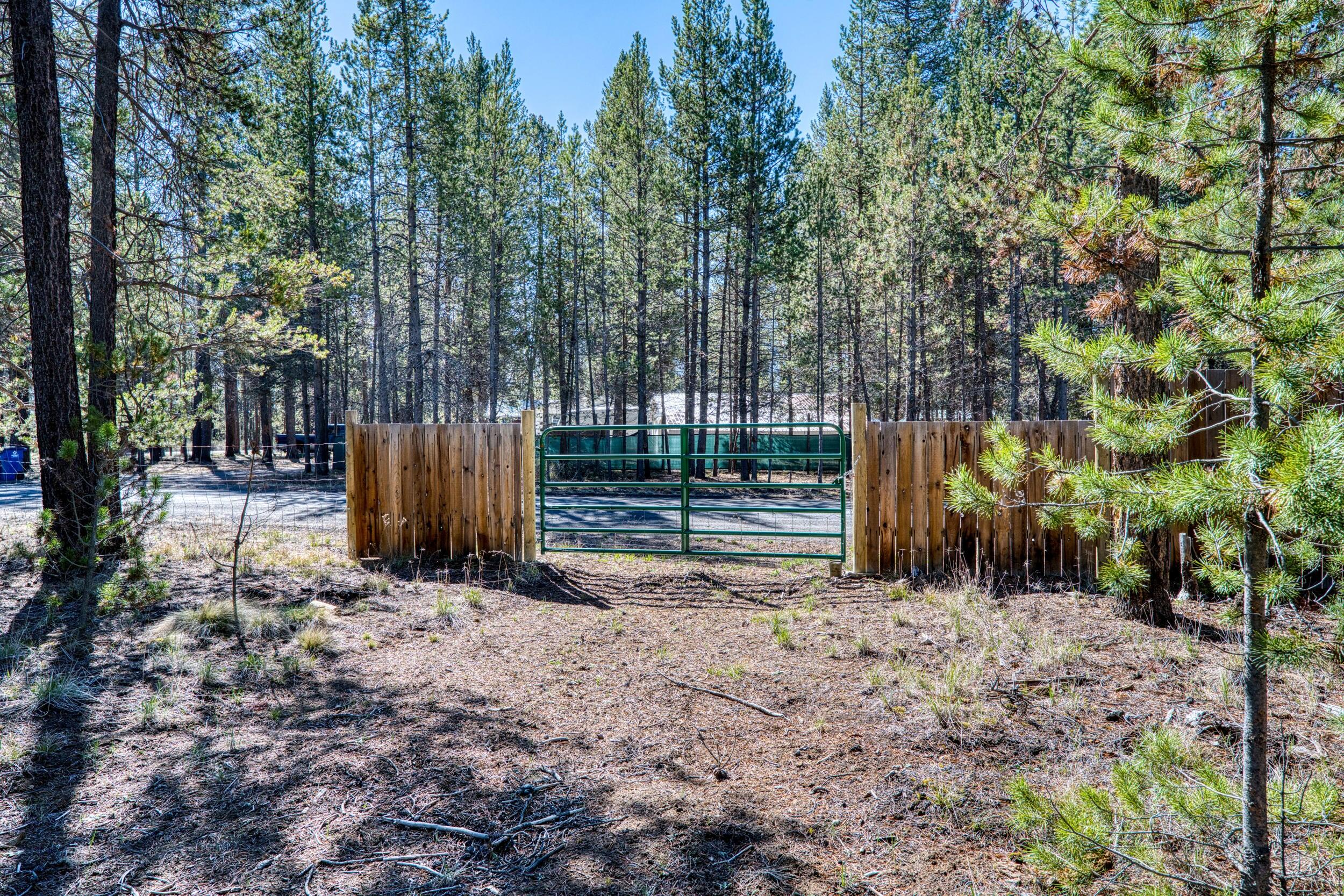 Pine Crest Lot