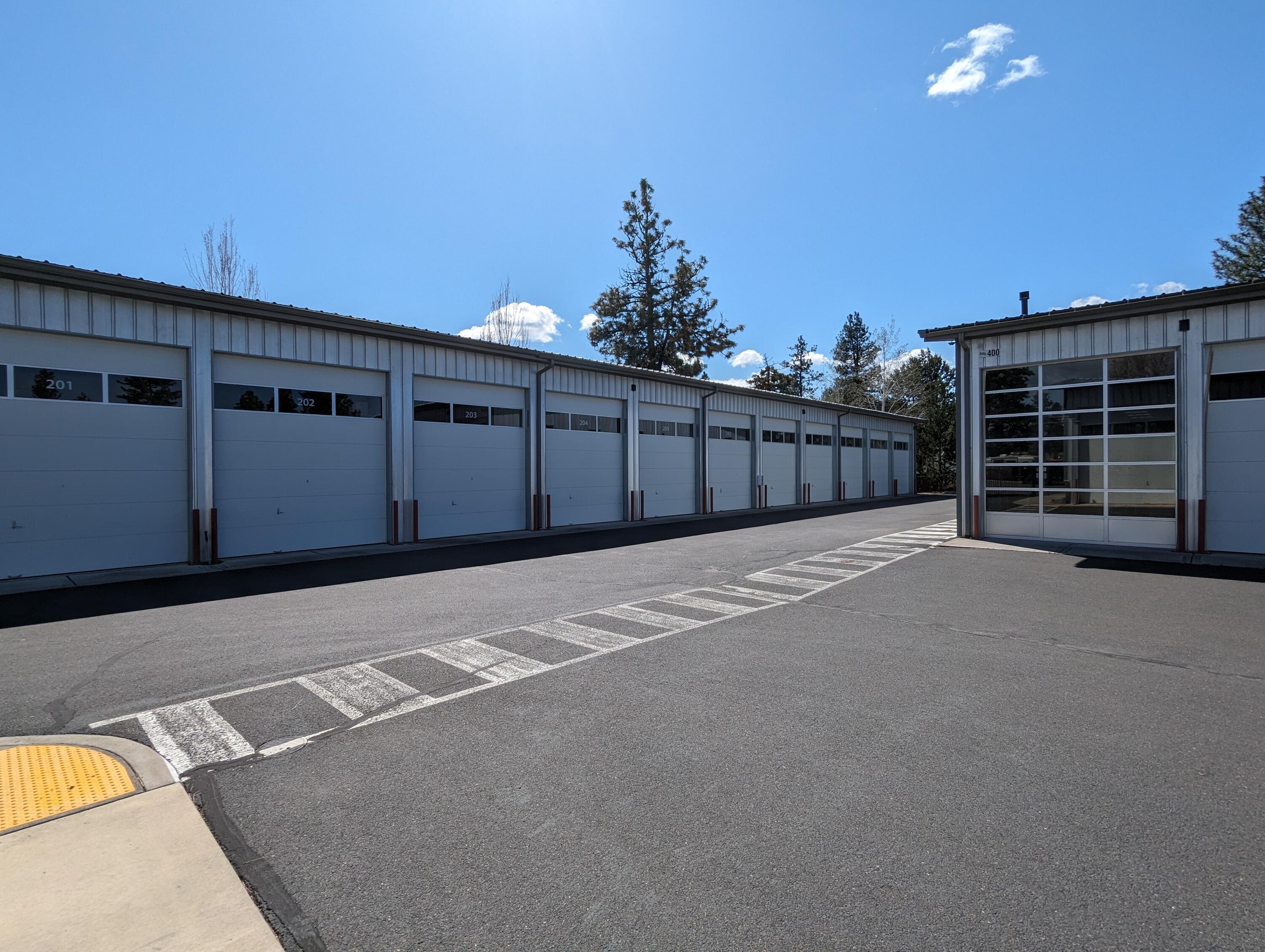 Garajmahal - Commercial Sale