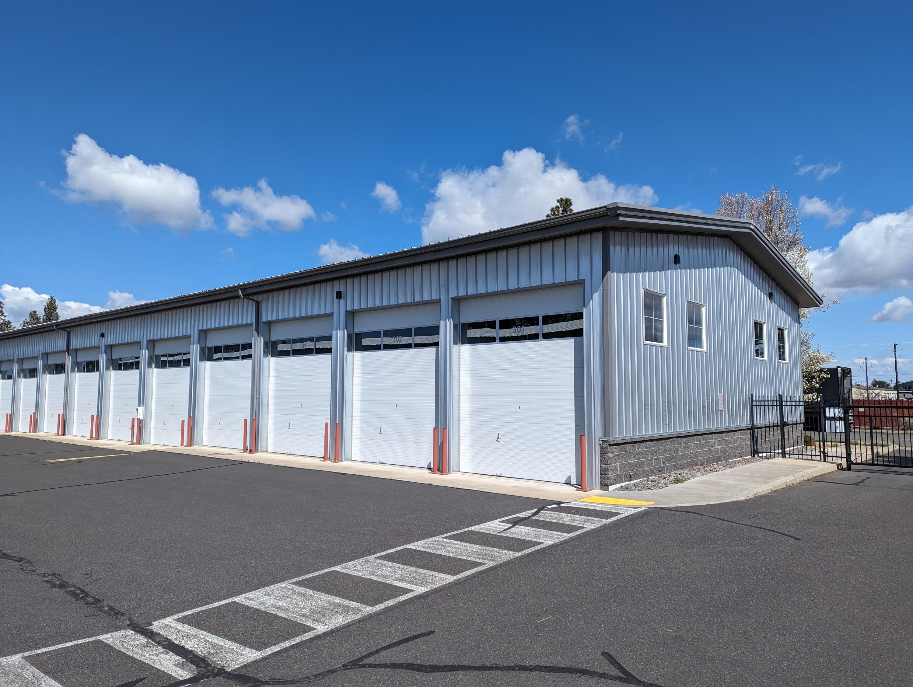 Garajmahal - Commercial Sale