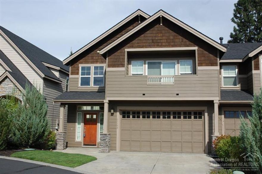 Great investment, vacation home, or primary residence in River Canyon Estates. 1 of 14 townhomes in this incredible community. One bedroom & full bath downstairs with master and other bedrooms up. Unit overlooks the beautiful cascading water feature at the community clubhouse. HOA includes front-yard landscaping, gated swimming pool, tennis court, private clubhouse & fitness facility! Blocks from Deschutes River Trail access!