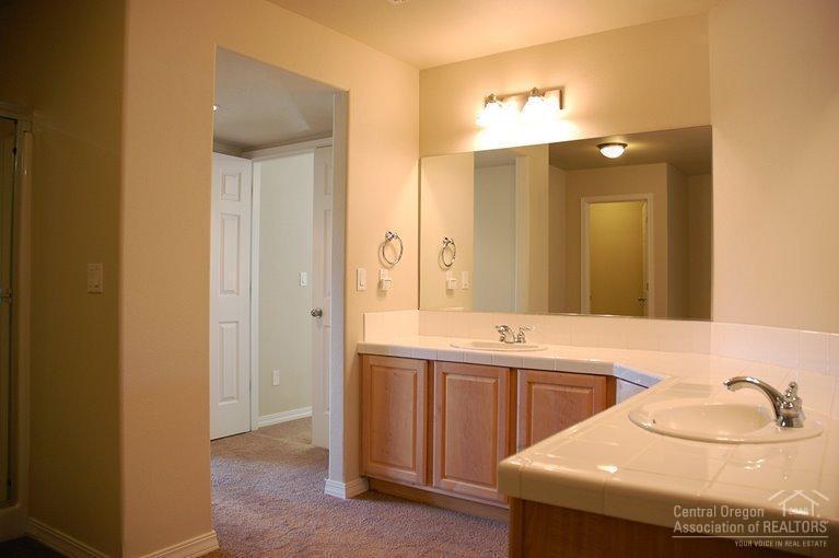 River Canyon Estates - Residential