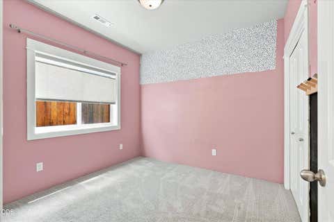 Tiny photo for 1754 Dragon Tail Place, Medford, OR 97504 (MLS # 220227417)