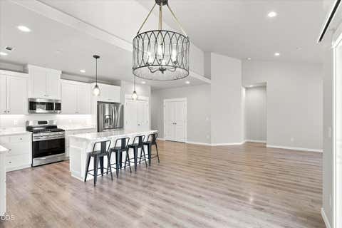 Tiny photo for 1754 Dragon Tail Place, Medford, OR 97504 (MLS # 220227417)
