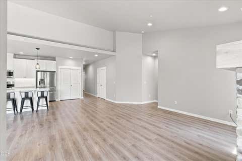 Tiny photo for 1754 Dragon Tail Place, Medford, OR 97504 (MLS # 220227417)