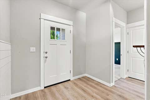 Tiny photo for 1754 Dragon Tail Place, Medford, OR 97504 (MLS # 220227417)