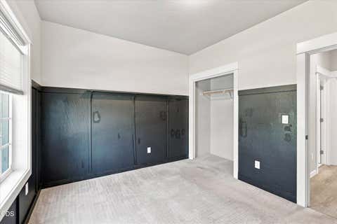 Tiny photo for 1754 Dragon Tail Place, Medford, OR 97504 (MLS # 220227417)