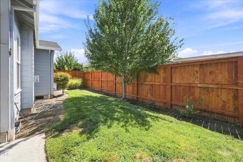 Tiny photo for 1754 Dragon Tail Place, Medford, OR 97504 (MLS # 220227417)