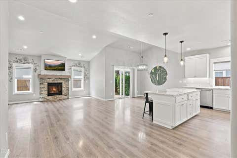 Tiny photo for 1754 Dragon Tail Place, Medford, OR 97504 (MLS # 220227417)