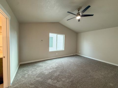 Tiny photo for 624 NE Court Street, Prineville, OR 97754 (MLS # 220212673)