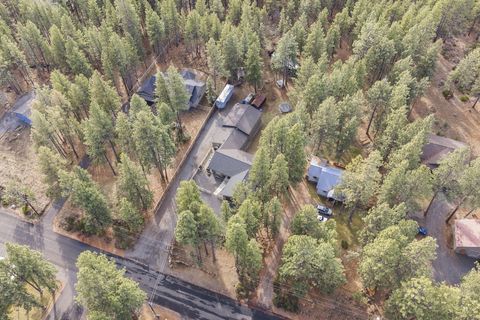 Tiny photo for 60059 Turquoise Road, Bend, OR 97702 (MLS # 220215637)