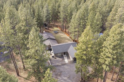 Tiny photo for 60059 Turquoise Road, Bend, OR 97702 (MLS # 220215637)