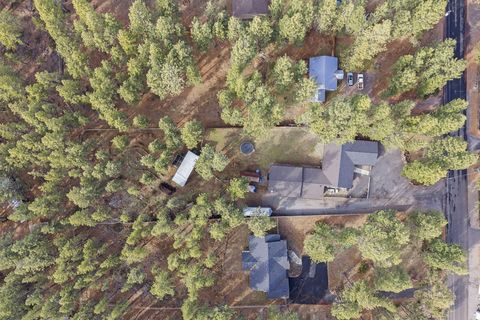 Tiny photo for 60059 Turquoise Road, Bend, OR 97702 (MLS # 220215637)