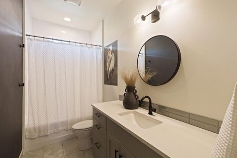 Tiny photo for 2424 NW Crossing Drive, Bend, OR 97703 (MLS # 220217404)