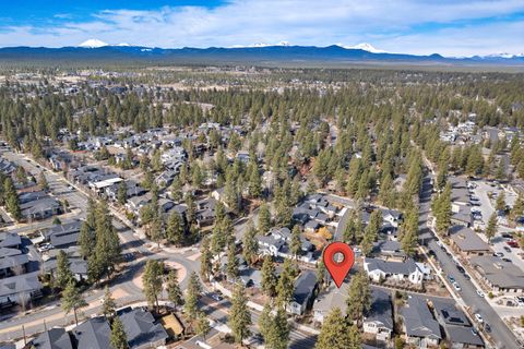 Tiny photo for 2424 NW Crossing Drive, Bend, OR 97703 (MLS # 220217404)