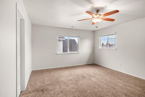 Tiny photo for 679 Kaitlin Lane, Medford, OR 97501 (MLS # 220215862)