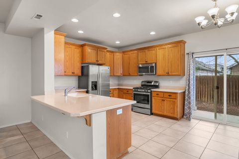 Tiny photo for 679 Kaitlin Lane, Medford, OR 97501 (MLS # 220215862)