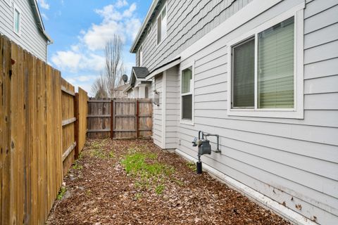 Tiny photo for 679 Kaitlin Lane, Medford, OR 97501 (MLS # 220215862)