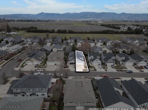 Tiny photo for 679 Kaitlin Lane, Medford, OR 97501 (MLS # 220215862)