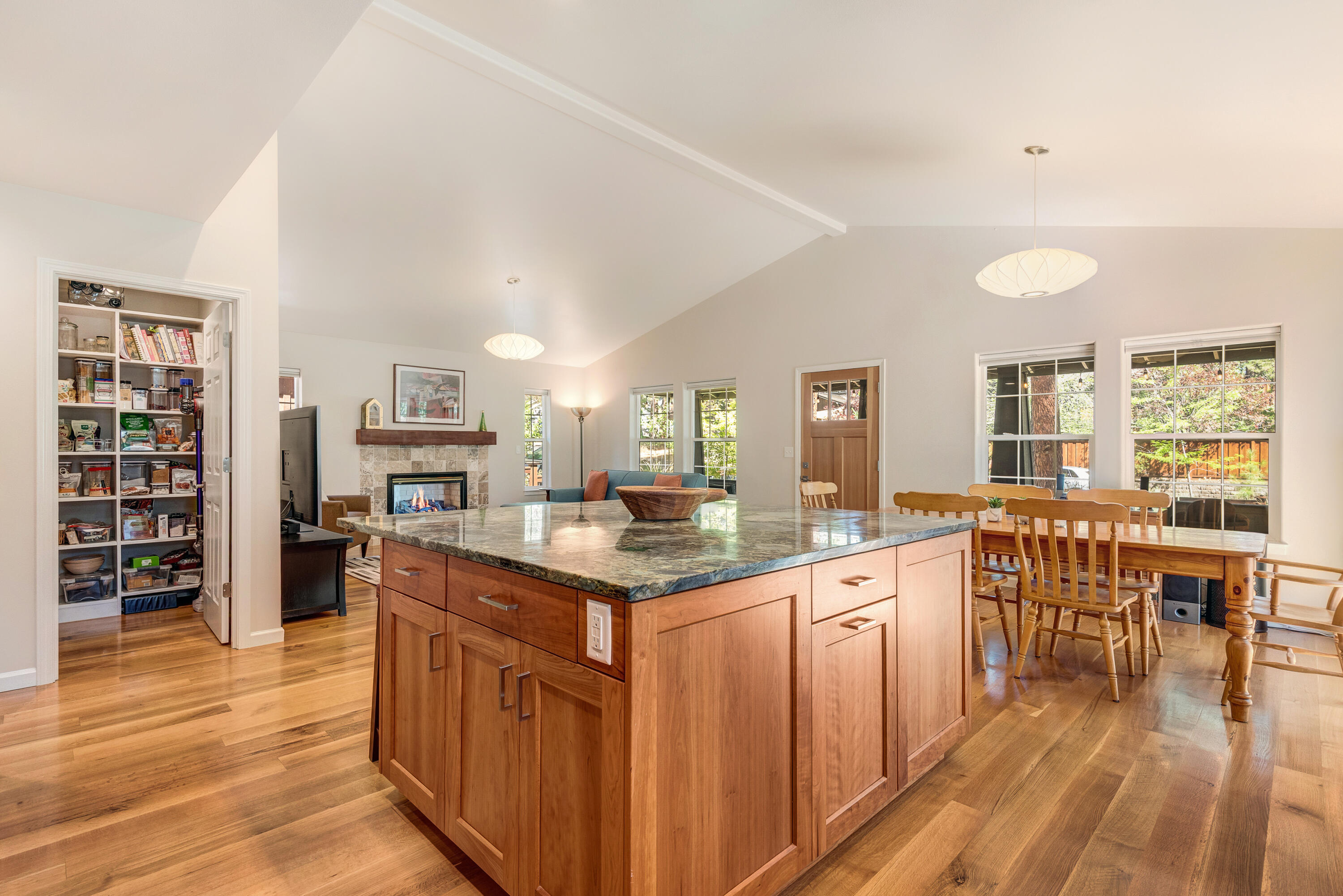 Bonne Home - Residential