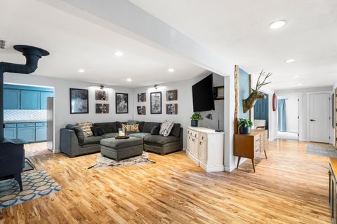 Tiny photo for 55670 Big River Drive, Bend, OR 97707 (MLS # 220219643)