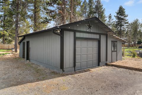 Tiny photo for 55670 Big River Drive, Bend, OR 97707 (MLS # 220219643)