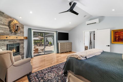 Tiny photo for 55670 Big River Drive, Bend, OR 97707 (MLS # 220219643)