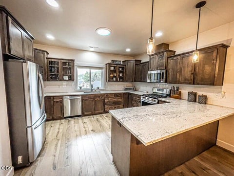 Tiny photo for 250 Oak Knoll, Jacksonville, OR 97530 (MLS # 220223536)