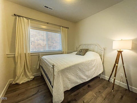 Tiny photo for 250 Oak Knoll, Jacksonville, OR 97530 (MLS # 220223536)