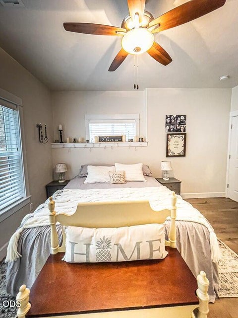Tiny photo for 250 Oak Knoll, Jacksonville, OR 97530 (MLS # 220223536)