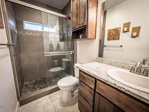 Tiny photo for 250 Oak Knoll, Jacksonville, OR 97530 (MLS # 220223536)