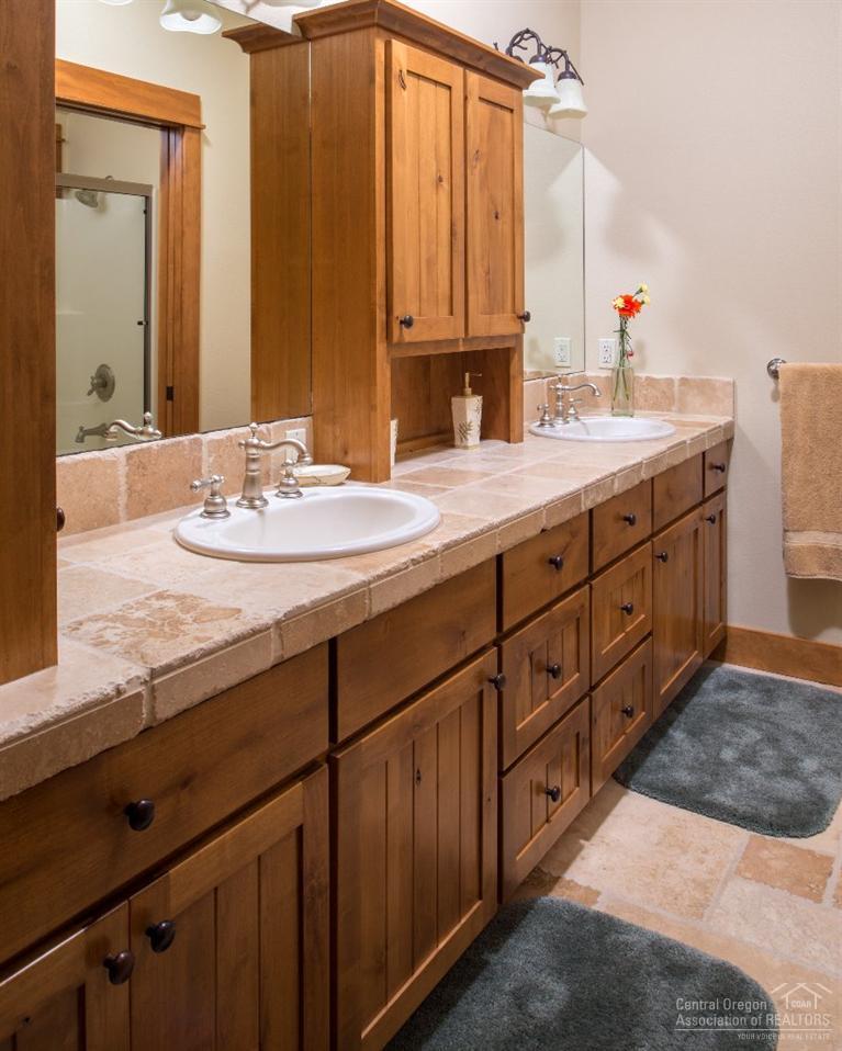 Fairway Point Villag - Residential